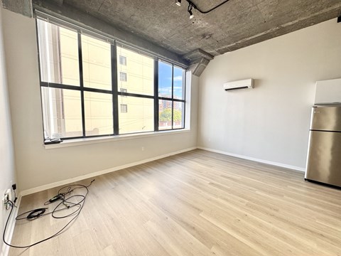 Floor plan for 1 bed, 1 bath, 725 sqft
